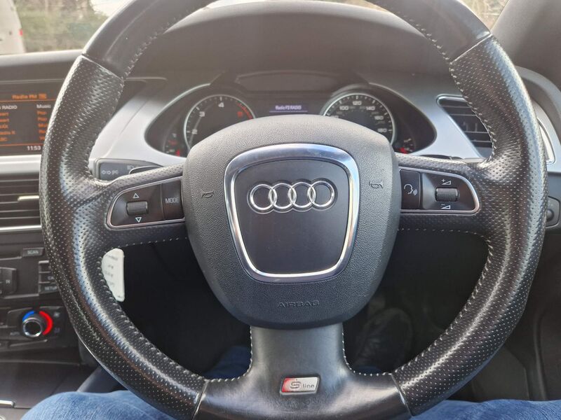 AUDI A4 AVANT