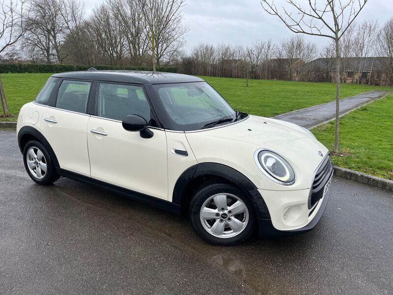 View MINI HATCH 1.5 Cooper Euro 6 (s/s) 5dr