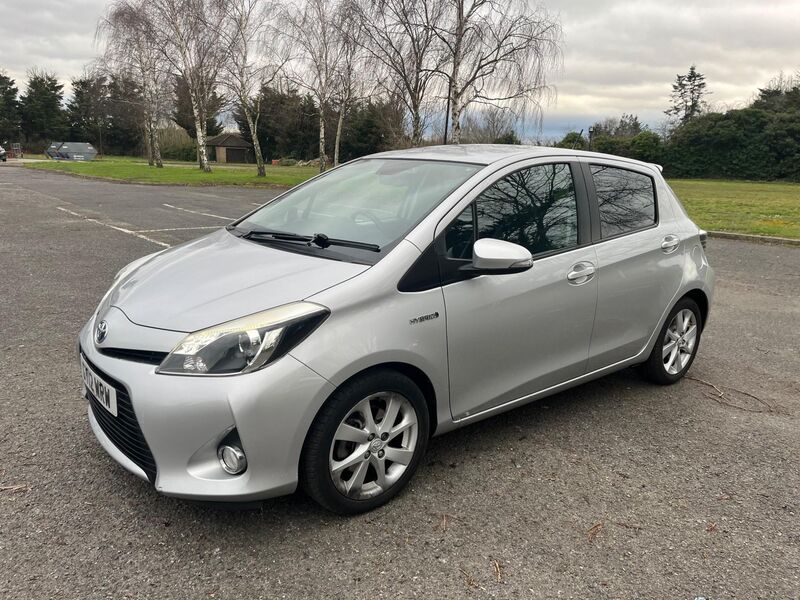 TOYOTA YARIS