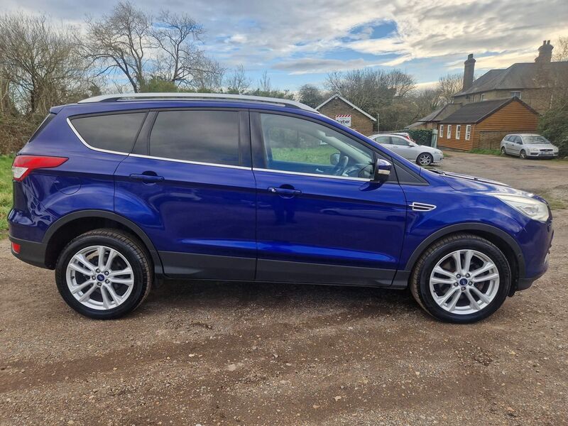 FORD KUGA