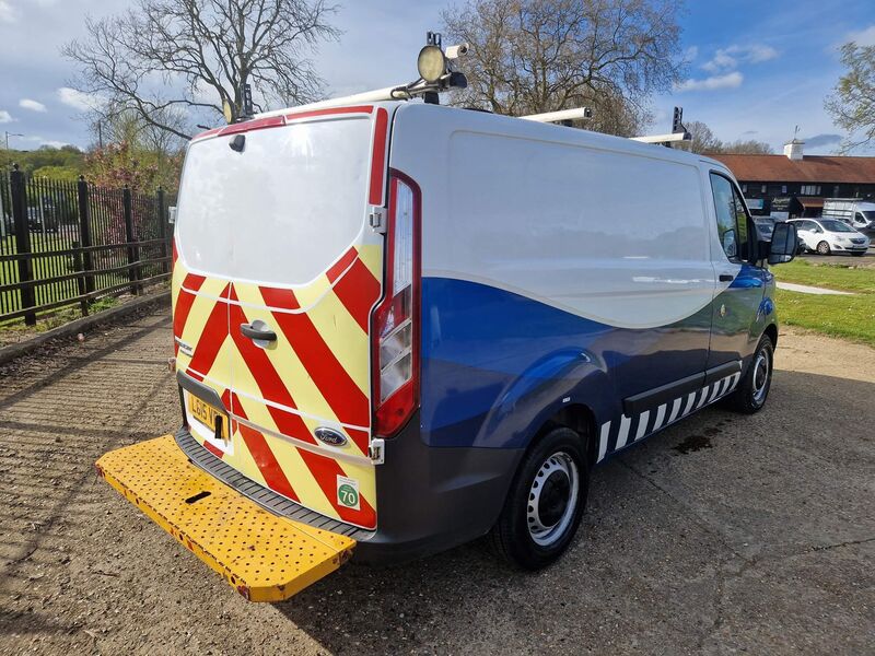 FORD TRANSIT CUSTOM