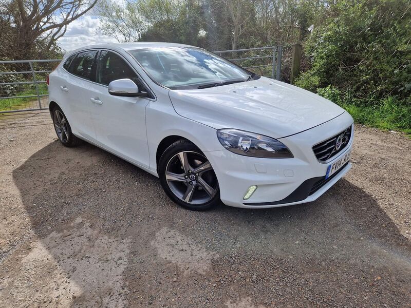 VOLVO V40