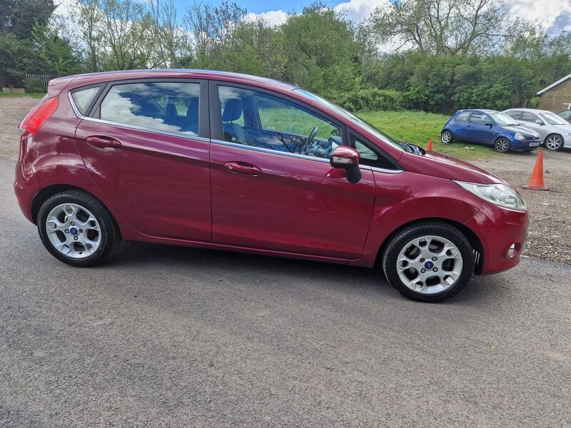 View FORD FIESTA 1.4 Zetec 5dr