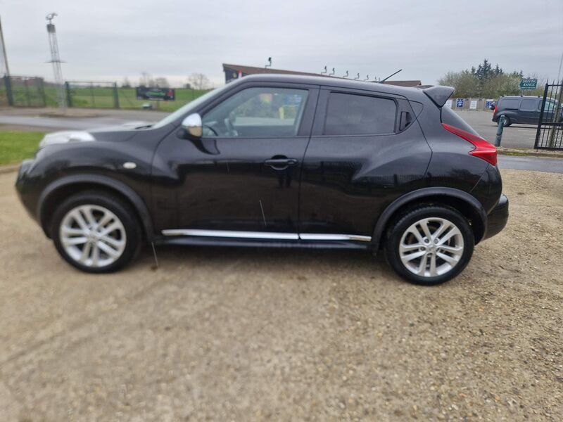 NISSAN JUKE