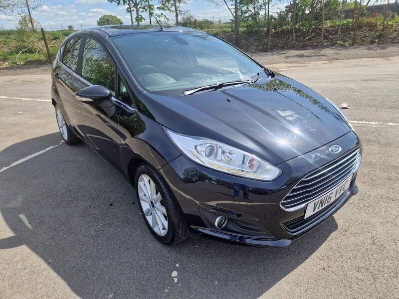 View FORD FIESTA 1.0T EcoBoost Titanium Euro 6 (s/s) 5dr