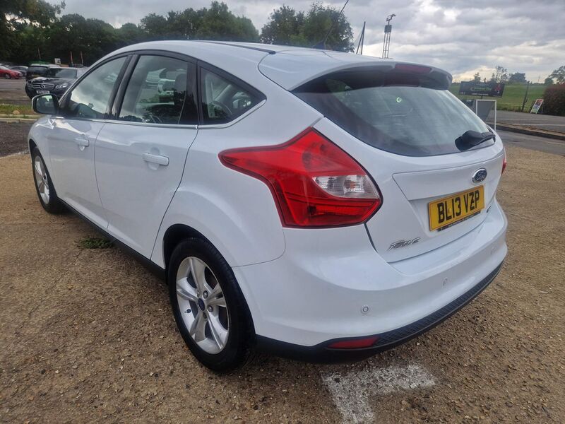 FORD FOCUS