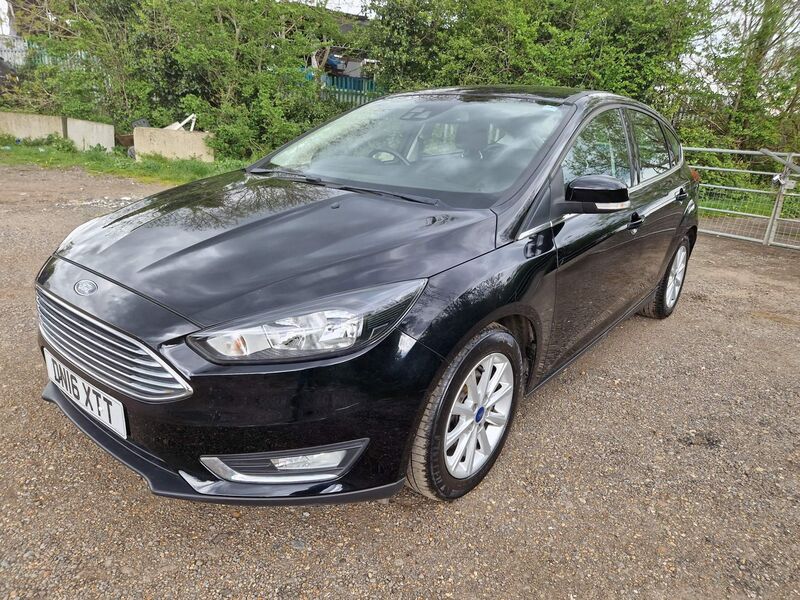 View FORD FOCUS 1.0T EcoBoost Titanium Euro 6 (s/s) 5dr