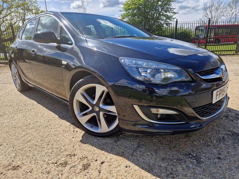 View VAUXHALL ASTRA 1.4i Turbo SRi Euro 6 5dr