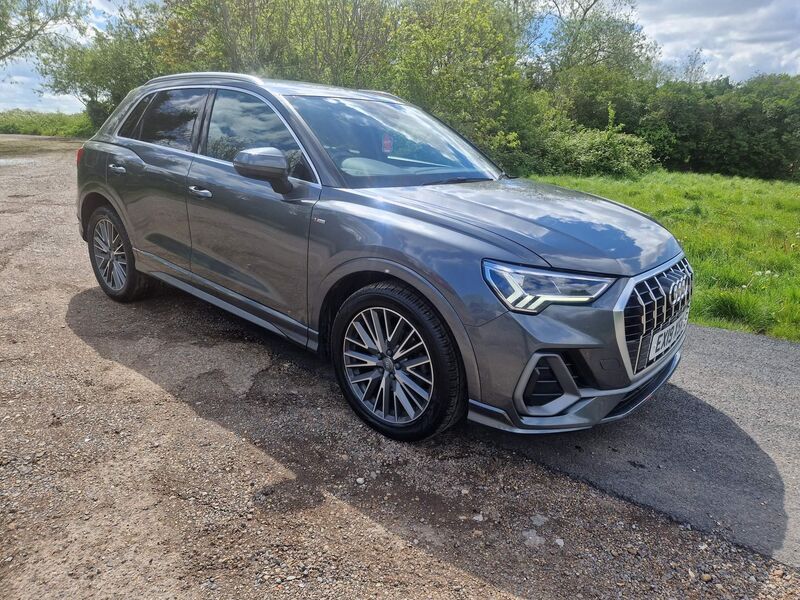 View AUDI Q3 1.5 TFSI CoD 35 S line Euro 6 (s/s) 5dr