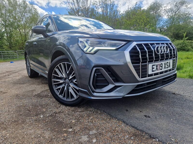 View AUDI Q3 1.5 TFSI CoD 35 S line Euro 6 (s/s) 5dr