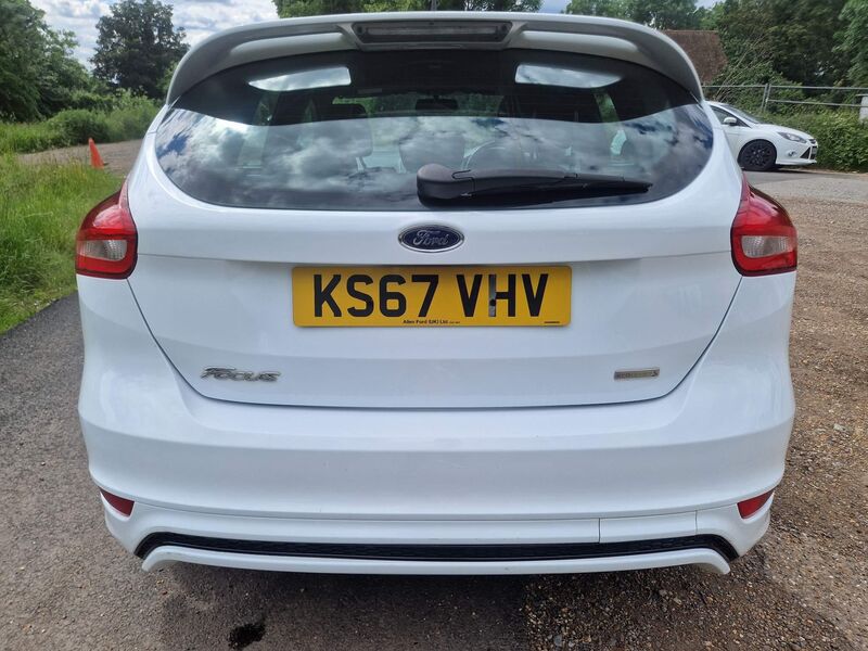 FORD FOCUS