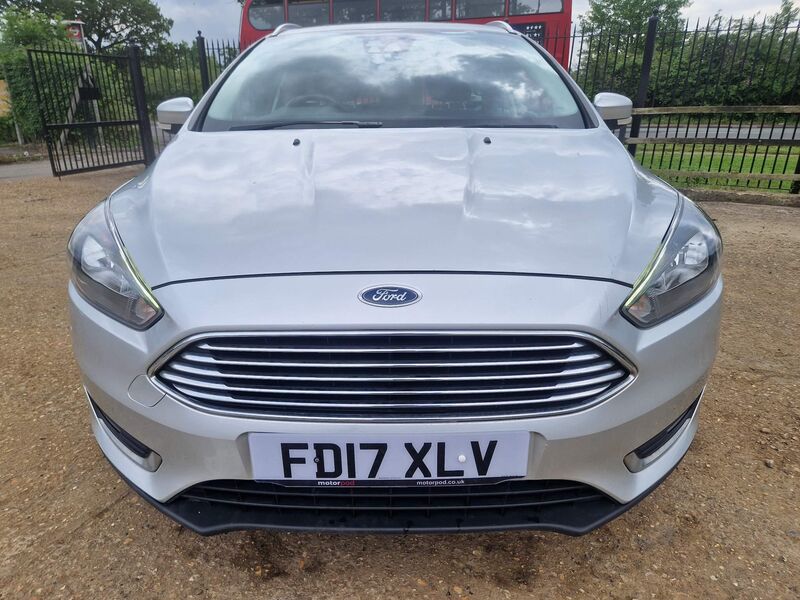 View FORD FOCUS 1.0T EcoBoost Titanium Euro 6 (s/s) 5dr