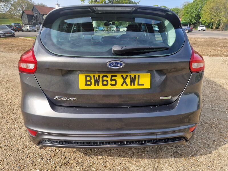 View FORD FOCUS 1.0T EcoBoost Zetec S Euro 6 (s/s) 5dr