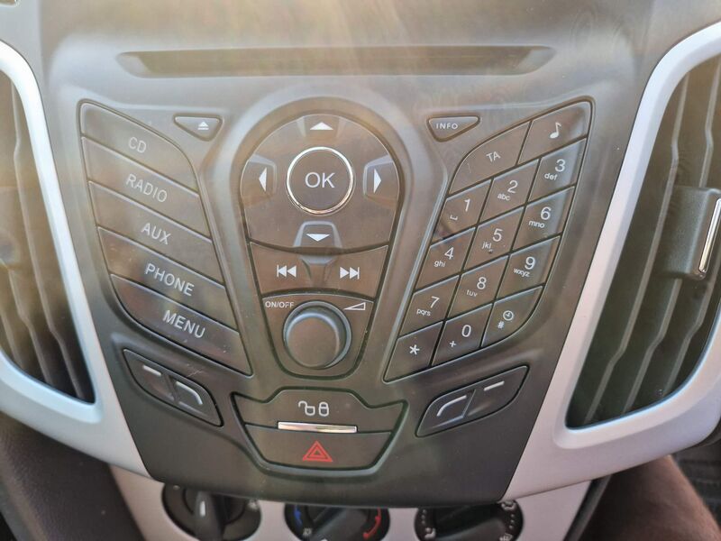 FORD FOCUS