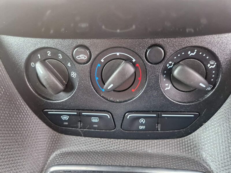 FORD TRANSIT CONNECT