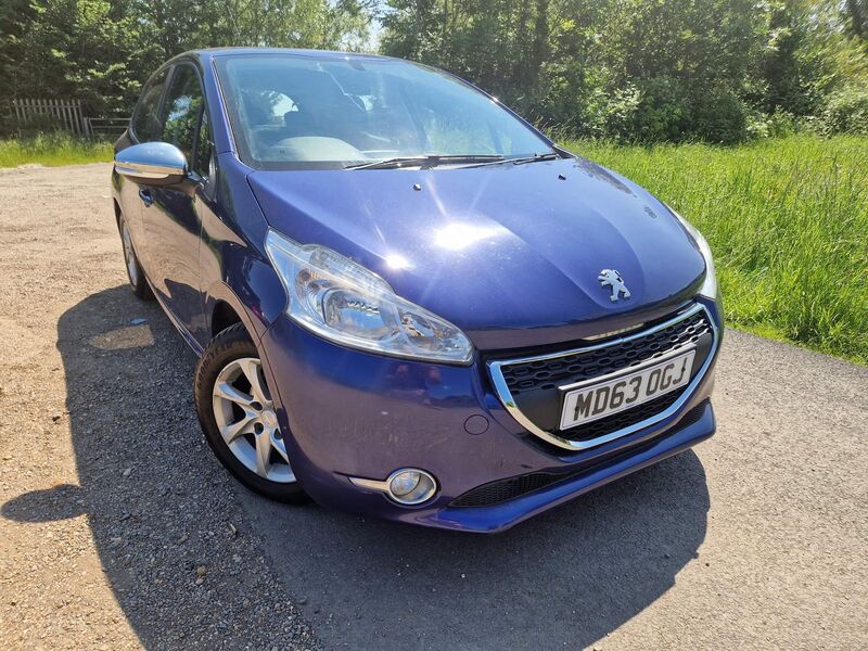 View PEUGEOT 208 1.2 VTi Active Euro 5 5dr