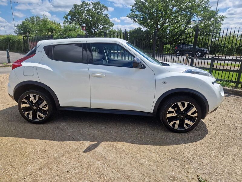 NISSAN JUKE