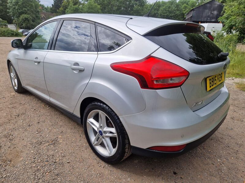 FORD FOCUS