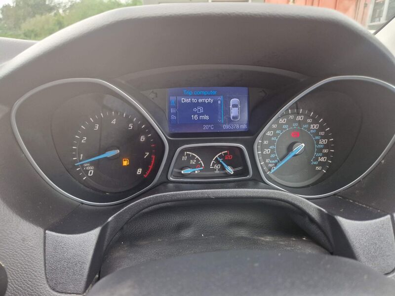 FORD FOCUS