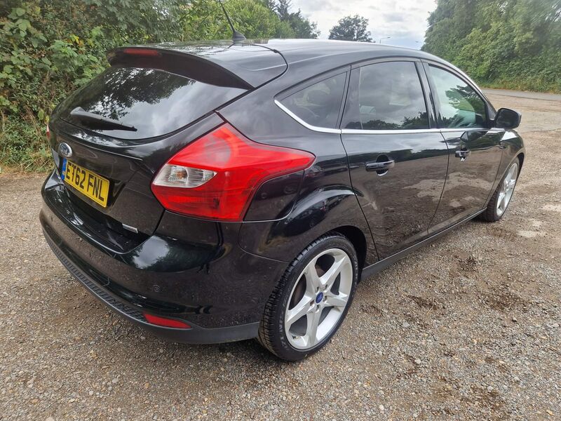 FORD FOCUS