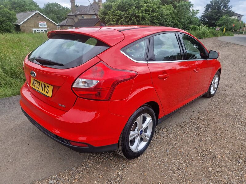 FORD FOCUS