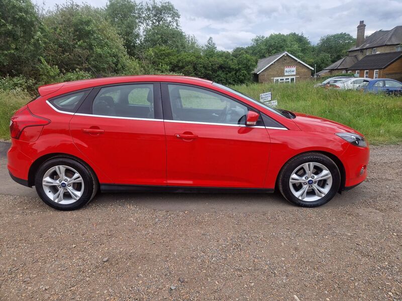 FORD FOCUS