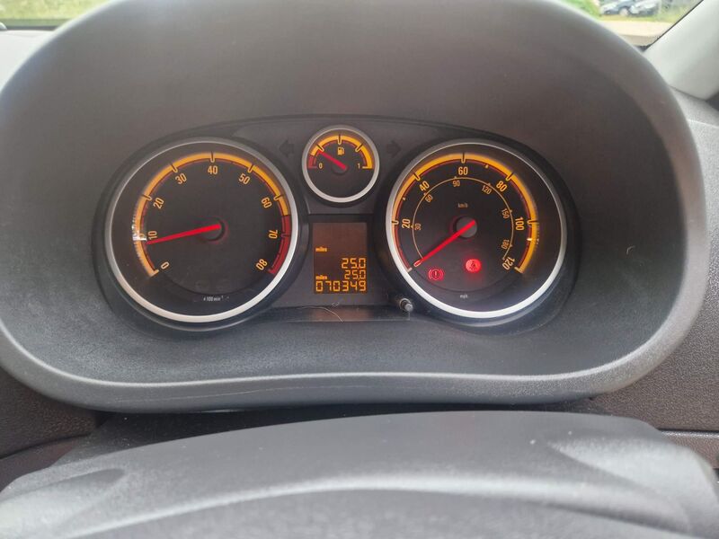 VAUXHALL CORSA