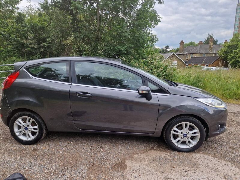 FORD FIESTA