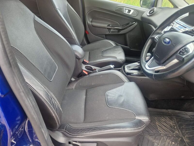 FORD FIESTA