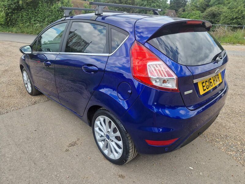 FORD FIESTA