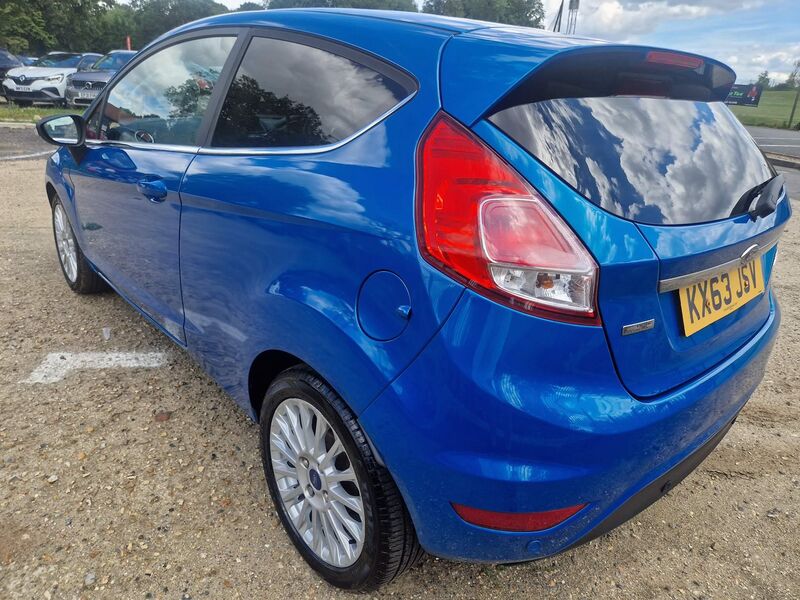 FORD FIESTA