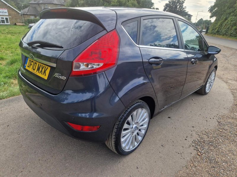 FORD FIESTA