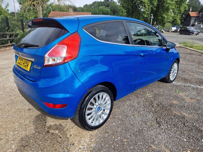 FORD FIESTA
