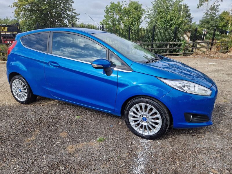 FORD FIESTA