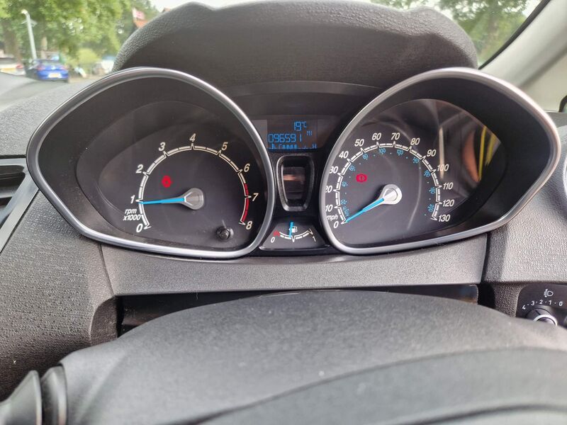 FORD FIESTA