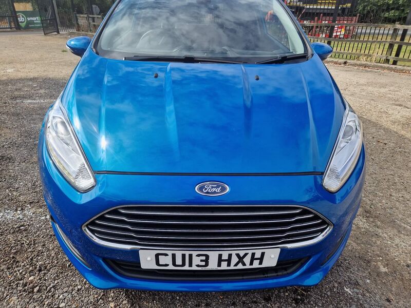View FORD FIESTA 1.0T EcoBoost Titanium Euro 5 (s/s) 3dr