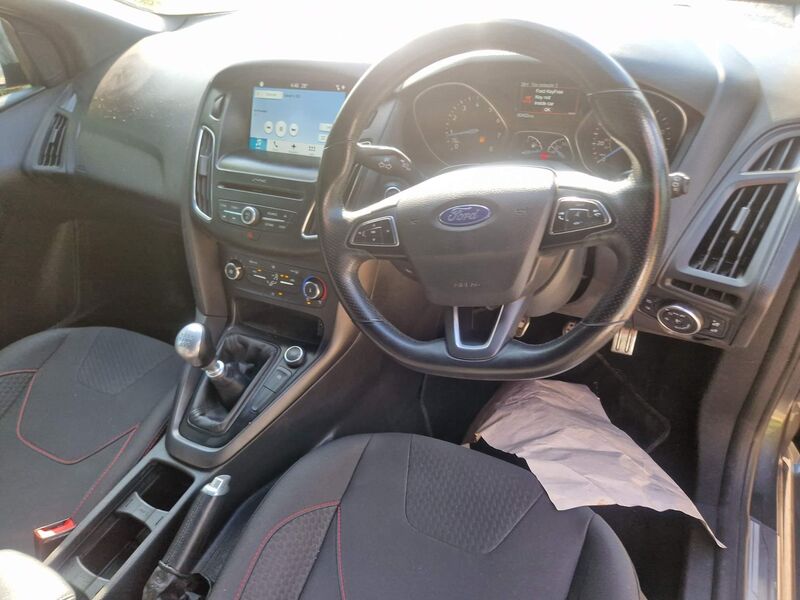 FORD FOCUS