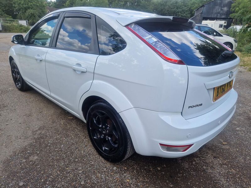 FORD FOCUS