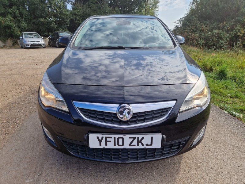 VAUXHALL ASTRA