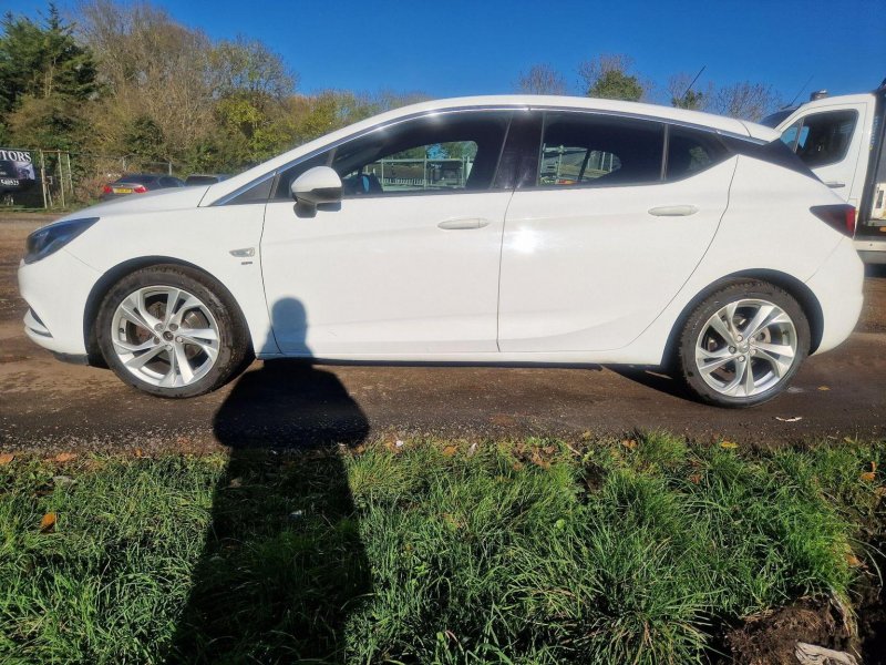 VAUXHALL ASTRA