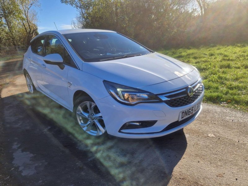 VAUXHALL ASTRA