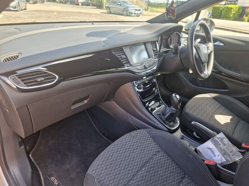 VAUXHALL ASTRA