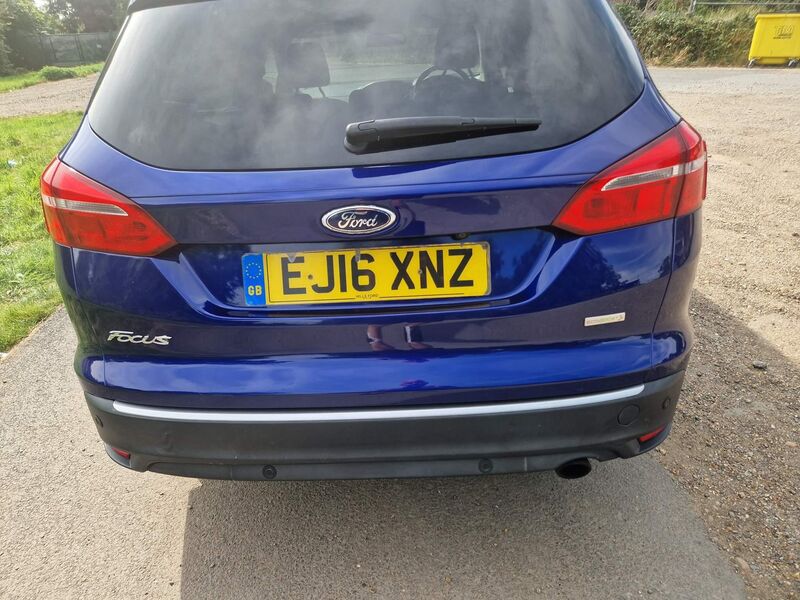 FORD FOCUS