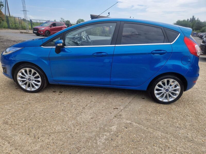 FORD FIESTA