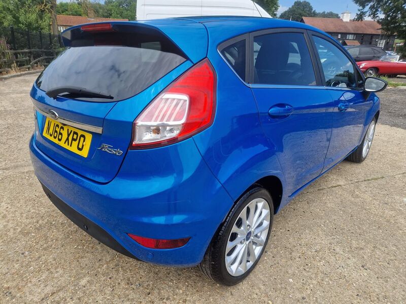 FORD FIESTA
