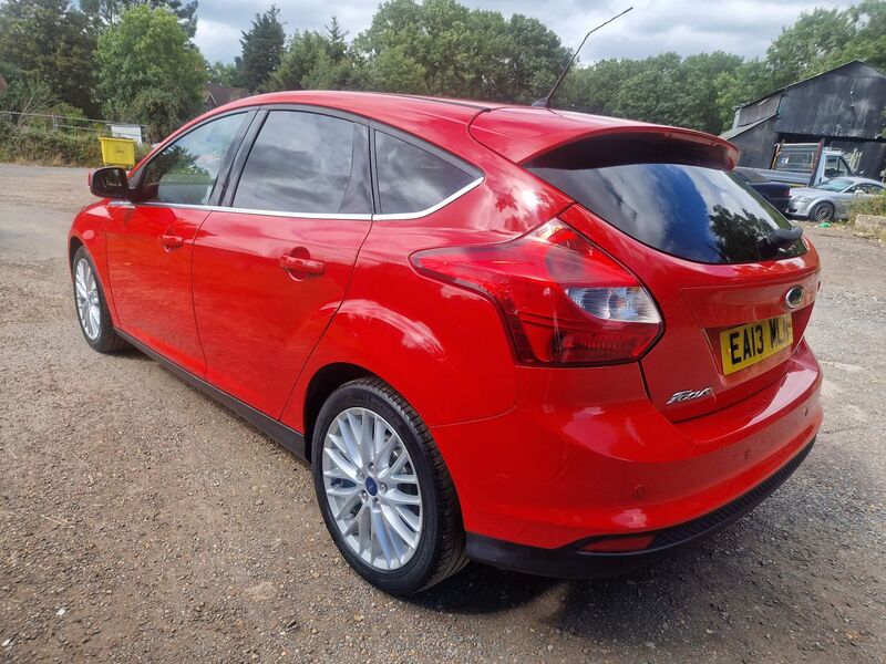 FORD FOCUS