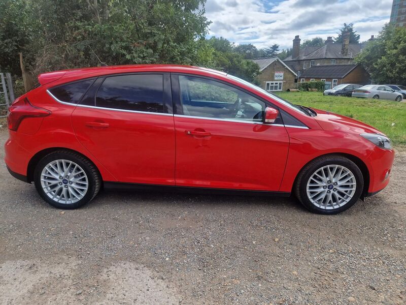 FORD FOCUS
