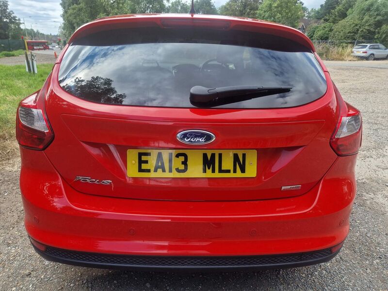 View FORD FOCUS 1.0T EcoBoost Zetec Euro 5 (s/s) 5dr