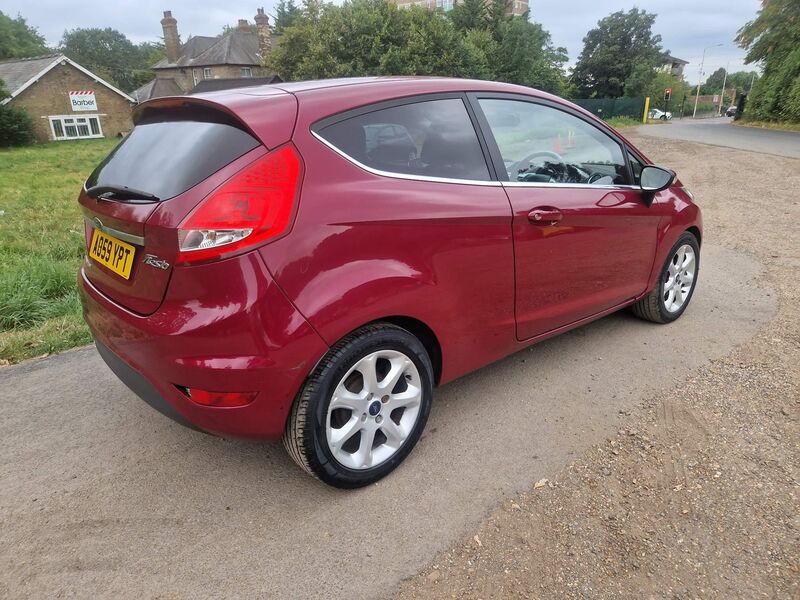 FORD FIESTA