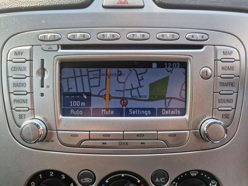 FORD FOCUS